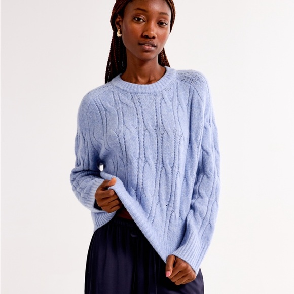 Madeline cable crew sweater light blue abercrombie and fitch - Picture 2 of 5